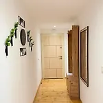 Center The Quiet Luxury 7 Plovdiv