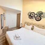 Center The Quiet Luxury 7 Plovdiv