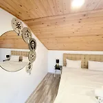 Apartamento Center The Quiet Luxury 7 *
